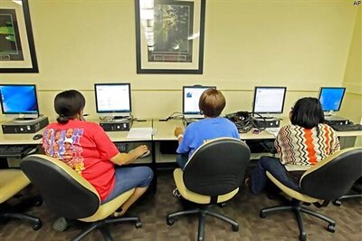 Republicans block measure to curb job outsourcing