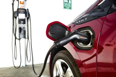 Top 5 Reasons Why You Should Switch to an Electric Vehicle Immediately and Save Earth