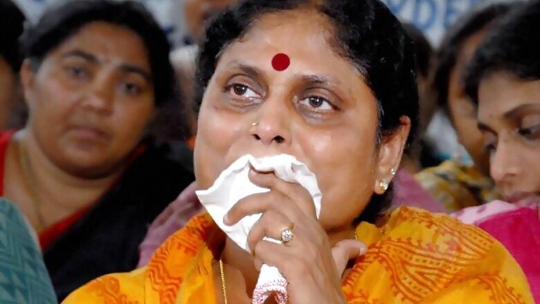 ED attachment orders show Cong-TDP nexus: Vijayamma
