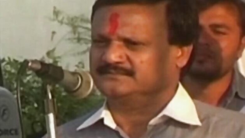 Cong MP criticises his party; praises RSS for dedication