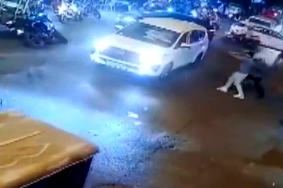 Dramatic Shootout at Busy Delhi Road Leaves 2 Injured, 10 Rounds Fired to Avenge 'Father's Death' | WATCH