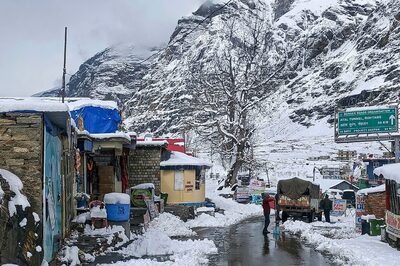 MeT Forecasts Rain, Snow for Parts of Himachal