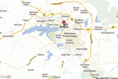 Another Congress leader Kalpana Parulekar quits, joins AAP