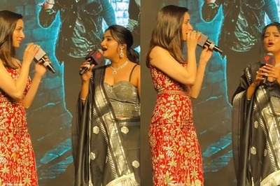 Shraddha Kapoor Spotted Singing 'Aaj Ko Raat' At Stree 2 Promotions, Fans React; Watch Video
