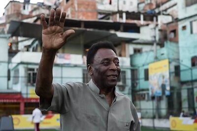 Brazilian football legend Pele arrives in Kolkata