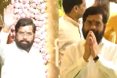 Maharashtra CM Eknath Shinde Attends Ambani Family's Ganpati Puja in Antilia, Watch Video
