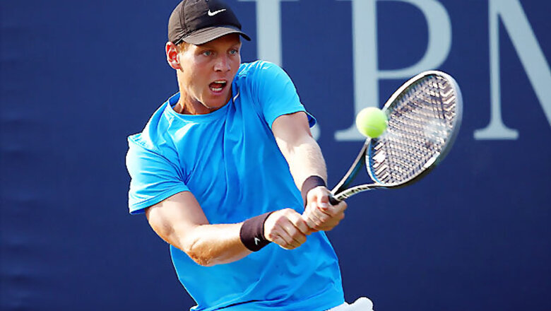 Berdych eases past Paire in Tokyo opener