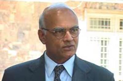 Menon discusses Mumbai terror attacks with US officials