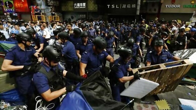 Hong Kong student leaders arrested as police clear protest site