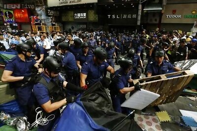 Hong Kong student leaders arrested as police clear protest site