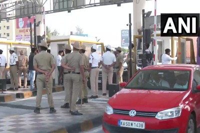 Bengaluru-Mysuru Expressway Sees Massive Protest as Toll Collection Begins 'Without Facilities'
