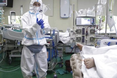 Russia Tops 1,000 Daily Covid Deaths for First Time With Jab Drive at Standstill, No Curbs in Place