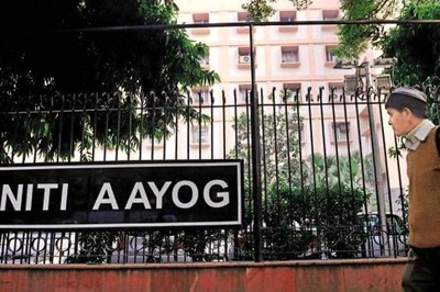 Niti Aayog Makes Presentation Before Parliamentary Panel on Digitisation
