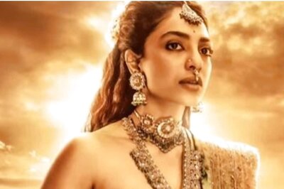 Meet Sobhita Dhulipala as Vanathi, the Quick-witted, Courteous Queen from Ponniyin Selvan I