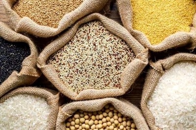 Nearly 812 Lakh Tonnes Foodgrains Available in Food Corporation of India Godowns