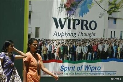Wipro slumps after projecting weak forecast