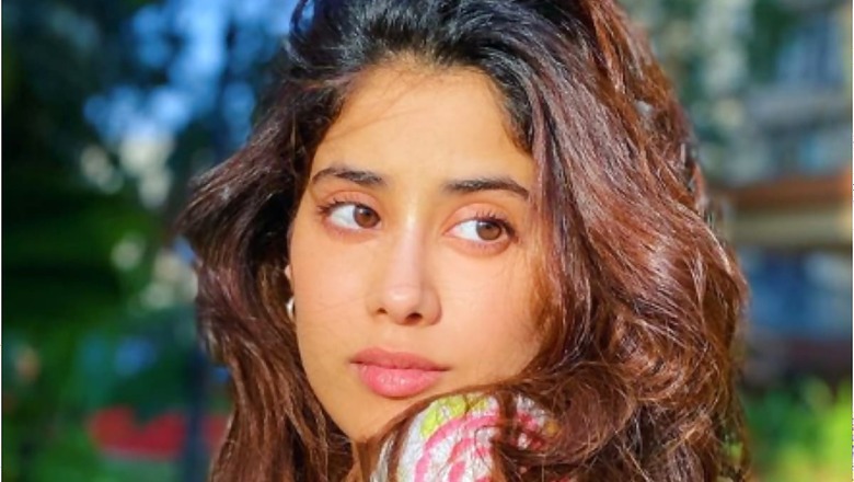 Janhvi Kapoor Says She Got 'Very Upset' After Her Security Pushed Away Fan in Viral Video