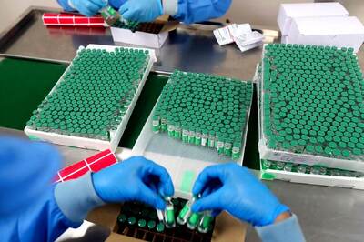 India Reviews AstraZeneca Side Effects After Concerns in Europe