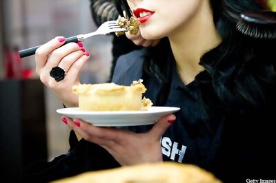 Half of the dieters give up after a month: Study