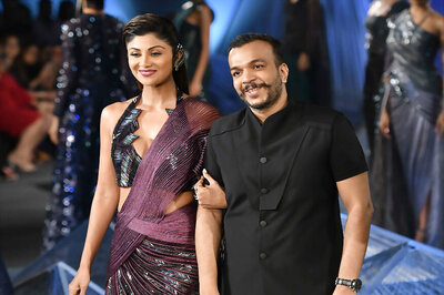 Shilpa Shetty Kundra Turns Muse for Designer Amit Aggarwal's Debut Show at ICW 2018