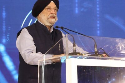 Will Oil Companies Hike Petrol Price After Centre's Excise Duty Cut? Hardeep Puri Answers
