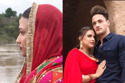 Himanshi Khurana Dresses As Bride In Latest Post, Asim Riaz's Ex Says 'Voh Zeher Deta Toh...'