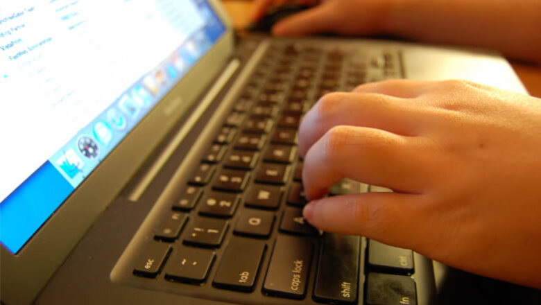 US shuts down websites selling fake goods