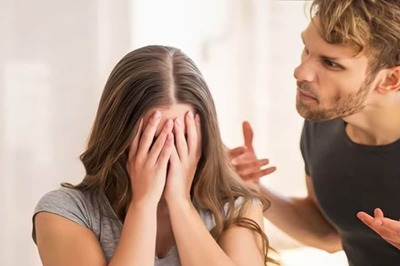 Insomnia To Extramarital Affair, 7 Problems Married Couples Face In Absence Of Intimacy