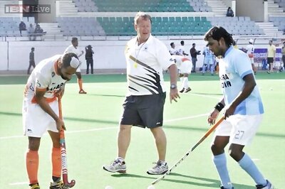 Hockey: India coach Terry Walsh critical of national camp being held in Delhi