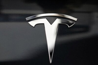 Tesla Model S Electric Sedan Price Reduced in the US and China by Upto 4 Percent