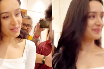 Shraddha Kapoor 'Mesmerised' As She Receives Special Gift From Fan, Says 'Bohot Sundar Hai'; Watch Video