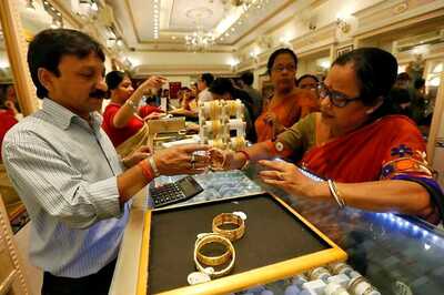 Buying Jewellery Over Rs2 Lakh Cash to Attract 1% TCS from April 1