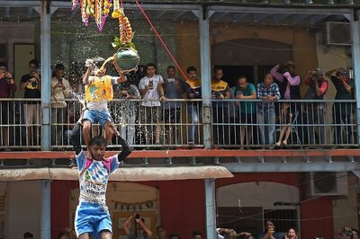 'Traditions, Cultural Practices Must Evolve With Changing Time': Bombay HC on Public Celebration of Festivals