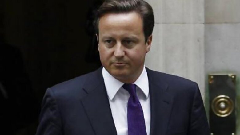 UK PM Cameron plans tougher immigration crackdown