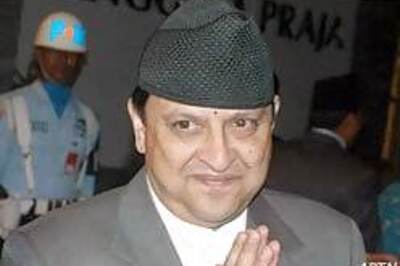 Nepal King to seek divine help in India