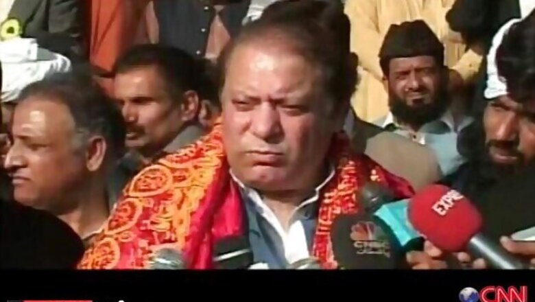 Pak: Sharif calls for early polls to end crisis