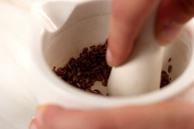 How to Drink Flaxseed with Water, Juice, Tea, and More