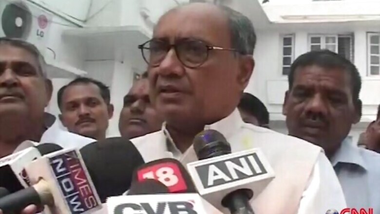 Digvijaya questions Narendra Modi over Gadkari remark