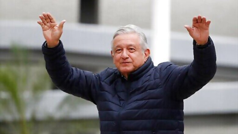Mexican governor denies corruption as president looks on