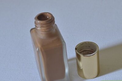 How to Apply Makeup for Dark Skin (Girls)