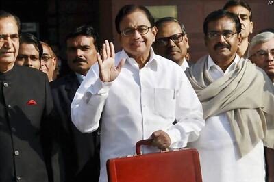 If the government reduces its spending, inflation rate should fall: Vivian Fernandes