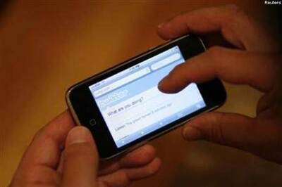 Citizens protest against strike on Twitter