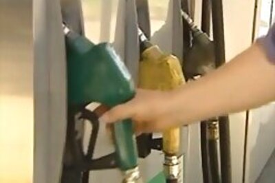 Parties don't back UPA Govt, fuel price hike