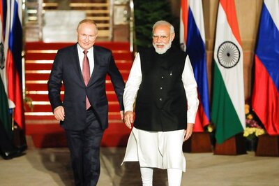 PM Modi Speaks to Putin, Calls for Immediate End to Violence, Raises Safety of Indians in Ukraine