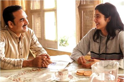 Films Can Give Birth to Thoughts: Pankaj Tripathi on Playing Progressive Father in 'Gunjan Saxena'