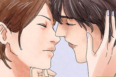 How to Lean in for a Kiss