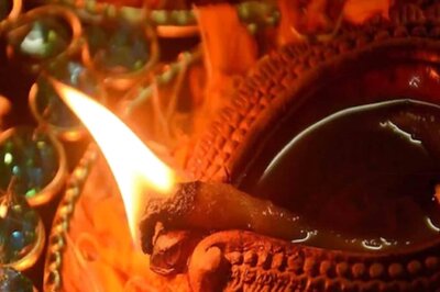 Diwali 2021: Laxmi and Ganesh Puja Timings, Vidhi and All You Need to Know