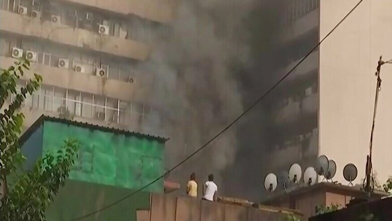 Major Fire Breaks Out at Lok Nayak Bhawan Near Khan Market in Delhi