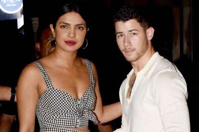Oh So Bright! Nick Jonas-Priyanka Chopra Discuss Future While Looking At Sunset in this Beautiful Photo