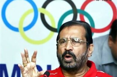 Defiant Kalmadi insists Hooper should go